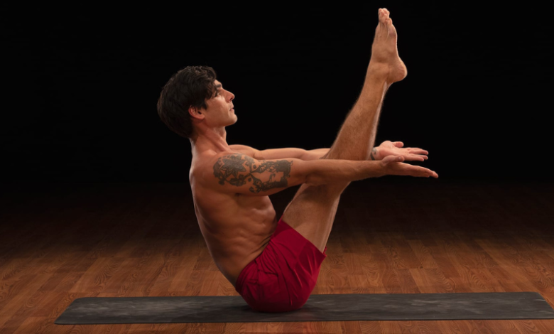 how-to-do-boat-pose-in-yoga-(navasana)